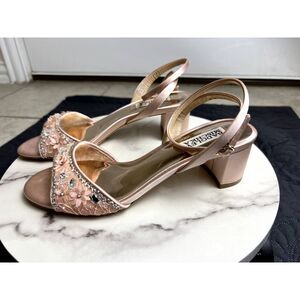 BADGLEY MISCHKA Taylin Low Heel Glamour Sandal Wedding Party Shoes SZ 6.5 Cute
